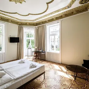 Home Aparthotel Cracovia